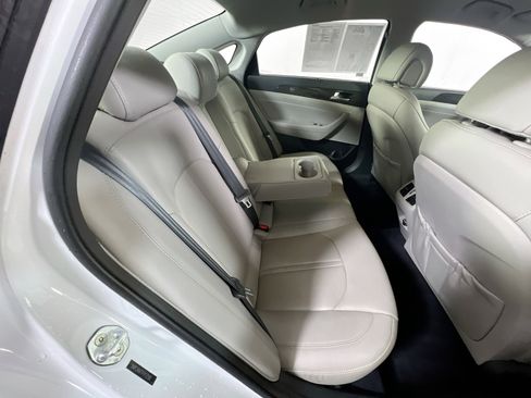 Used 2015 Hyundai Sonata Limited image 26