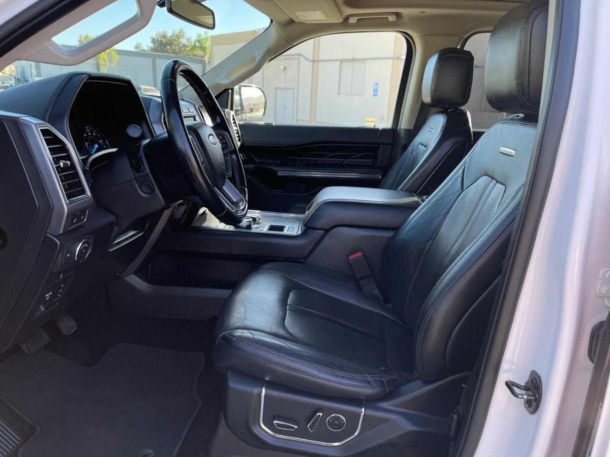 Used 2019 Ford Expedition Platinum RWD image 17
