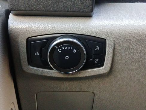 Used 2022 Ford F250 XL w/ Power Equipment Group RWD image 12