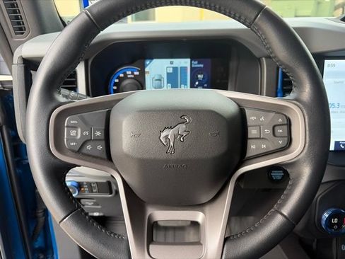 Used 2024 Ford Bronco Black Diamond AWD/4WD image 17