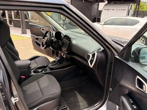 Used 2020 Kia Soul GT-Line w/ GT 2.0L Power Sunroof Package FWD image 36