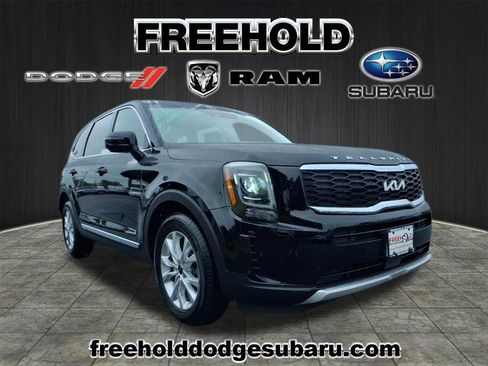 Used 2022 Kia Telluride LX image 1