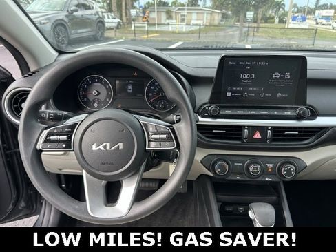Used 2022 Kia Forte LXS image 17