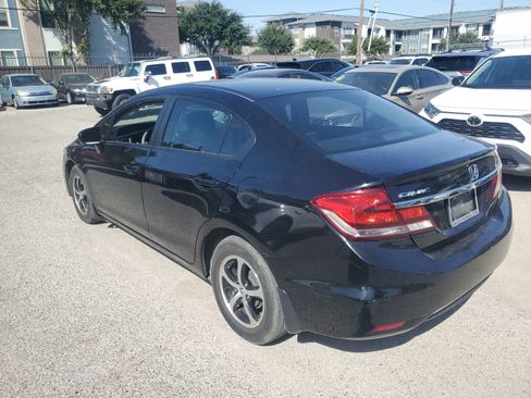 Used 2015 Honda Civic SE image 4