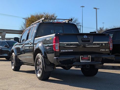 Used 2021 Nissan Frontier PRO-4X w/ Pro-4x Utility Package image 4