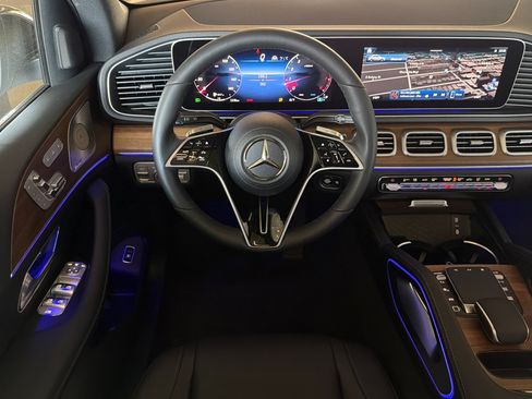 New 2026 Mercedes-Benz GLE 450 4MATIC image 13