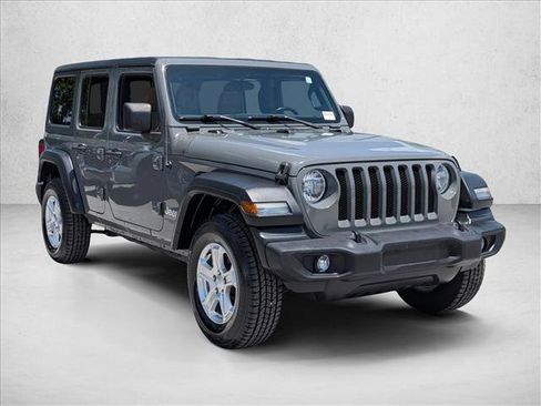 Used 2021 Jeep Wrangler Unlimited Sport AWD/4WD image 3