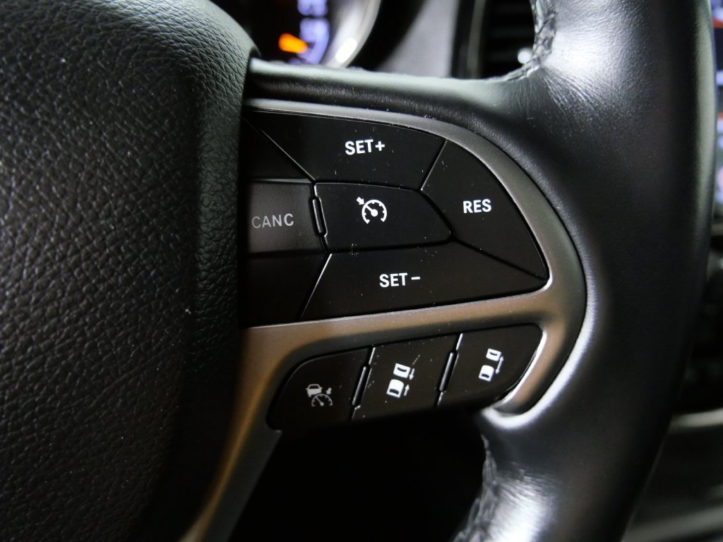 Used 2020 Jeep Grand Cherokee High Altitude AWD/4WD image 23