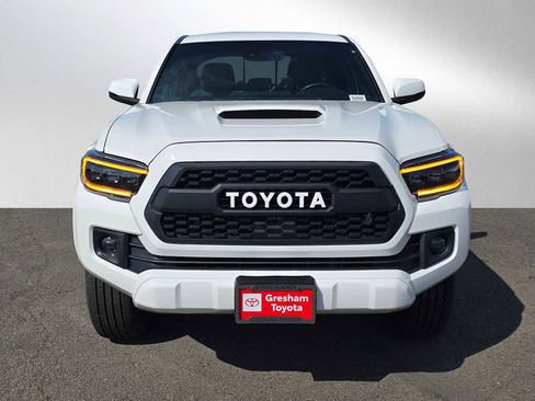 Used 2019 Toyota Tacoma TRD Sport AWD/4WD image 10