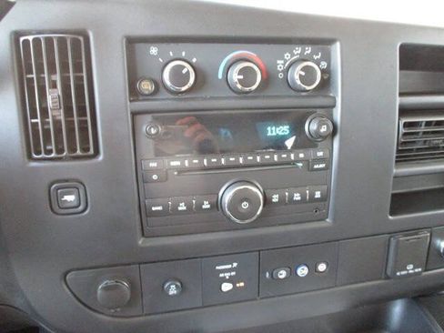 Used 2016 Chevrolet Express 2500 LS RWD image 25