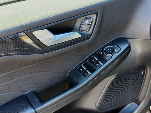 Used 2023 Ford Escape ST-Line image 23