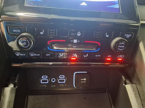 Used 2025 Jeep Grand Cherokee L Altitude image 15