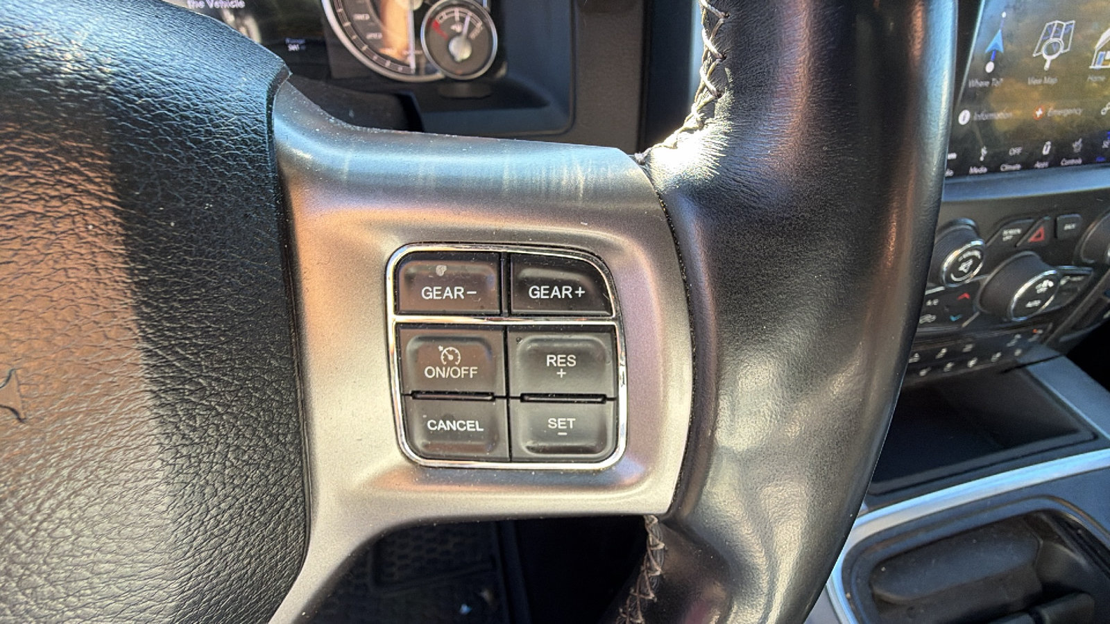Used 2018 RAM 1500 Limited AWD/4WD image 28