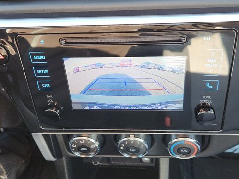 Used 2018 Toyota Corolla L image 15