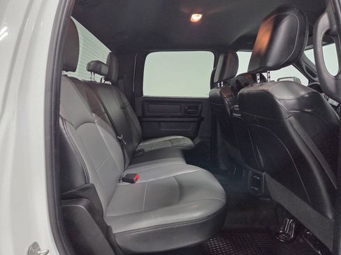 Used 2024 RAM 2500 Tradesman w/ Chrome Appearance Group AWD/4WD image 15