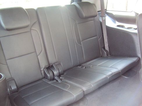 Used 2019 GMC Yukon SLT AWD/4WD image 13