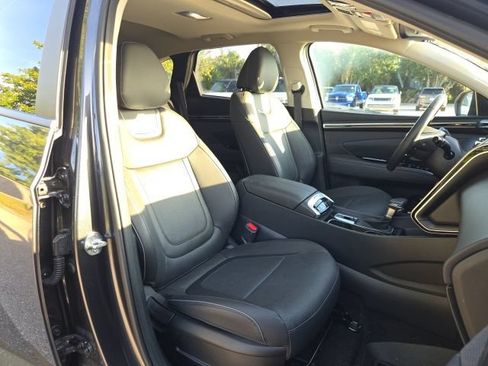 Used 2022 Hyundai Tucson SEL w/ Convenience + Premium Package FWD image 12