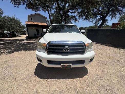 Used 2008 Toyota Sequoia SR5 w/ Leather Seat Pkg AWD/4WD image 9
