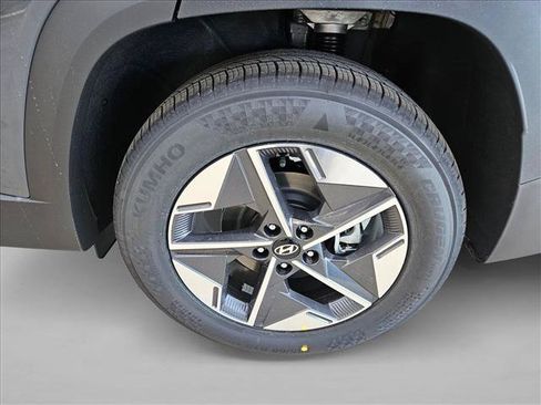 Used 2026 Hyundai Tucson SEL FWD image 11