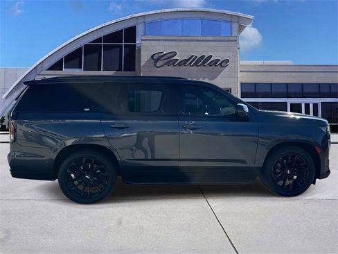 Used 2021 Cadillac Escalade Sport Platinum w/ LPO, ONYX Package image 4