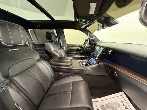 Used 2022 Jeep Grand Wagoneer Series II w/ Convenience Group III image 35