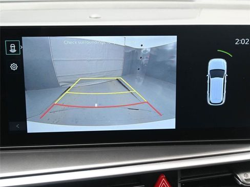 Used 2025 Kia Sorento S w/ Panoramic Sunroof Package image 13