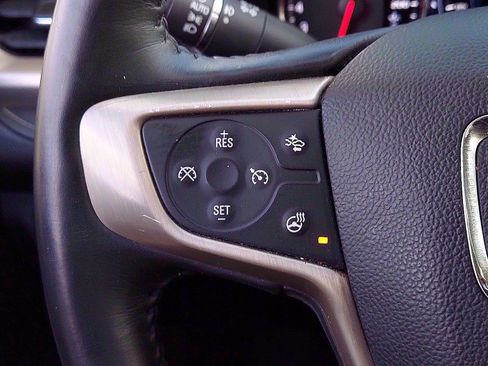 Used 2017 GMC Acadia Denali w/ Technology Package AWD/4WD image 21