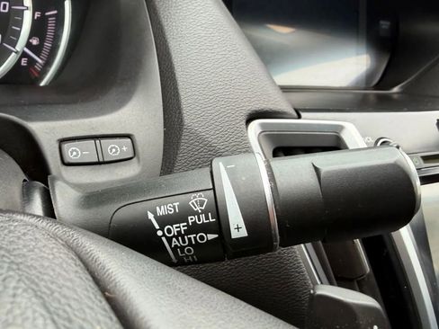 Used 2016 Acura TLX w/ Technology Package FWD image 30