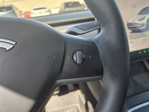 Used 2023 Tesla Model 3 Standard Range RWD image 17
