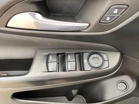 Used 2024 Buick Envista Preferred w/ Convenience I Package FWD image 16
