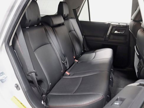 Used 2021 Toyota 4Runner TRD Off-Road Premium w/ Moonroof Package AWD/4WD image 30
