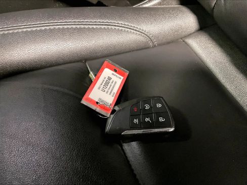 Used 2024 Chevrolet Tahoe LT image 31