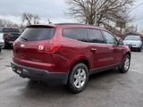 Used 2012 Chevrolet Traverse LT image 3