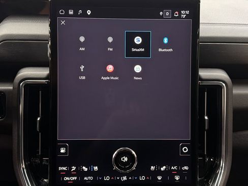 Used 2026 GMC Yukon Denali w/ Sun & Power Step Package image 31