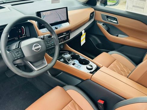 New 2026 Nissan Rogue Platinum w/ Platinum Premium Package image 13