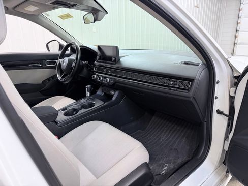 Used 2022 Honda Civic EX image 29