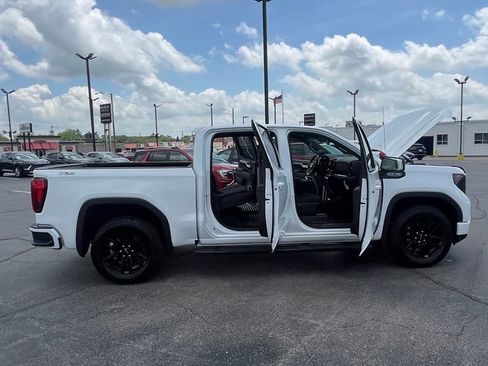 Used 2025 GMC Sierra 1500 Elevation w/ X31 Off-Road Package AWD/4WD image 3