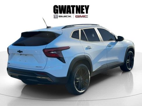 Used 2024 Chevrolet Trax ACTIV image 7