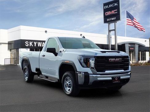 Used 2024 GMC Sierra 2500 Pro w/ Convenience Package image 2