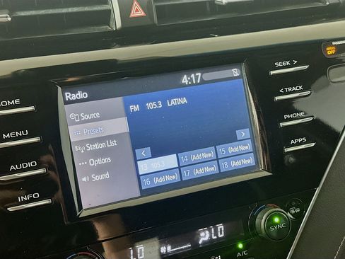 Used 2018 Toyota Camry XSE FWD image 21