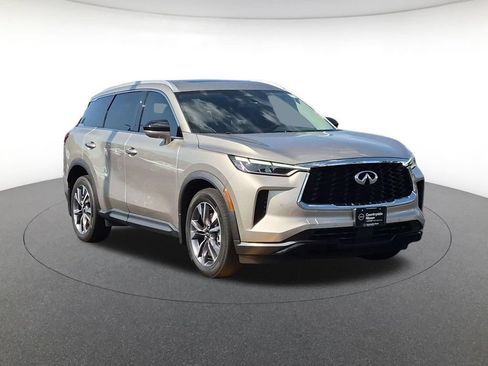 Used 2023 INFINITI QX60 Luxe w/ Cargo Package AWD/4WD image 3