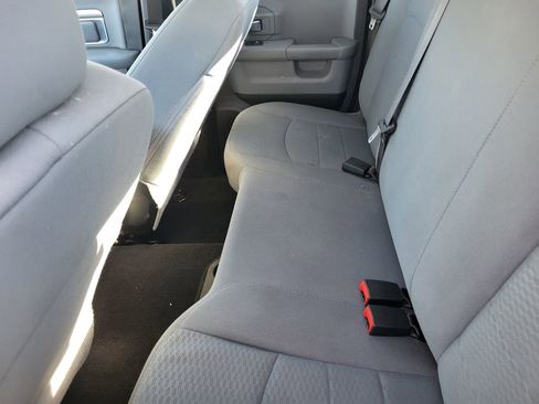 Used 2018 RAM 1500 Classic SLT AWD/4WD image 28
