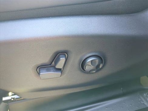 New 2026 Chrysler Pacifica Select image 18