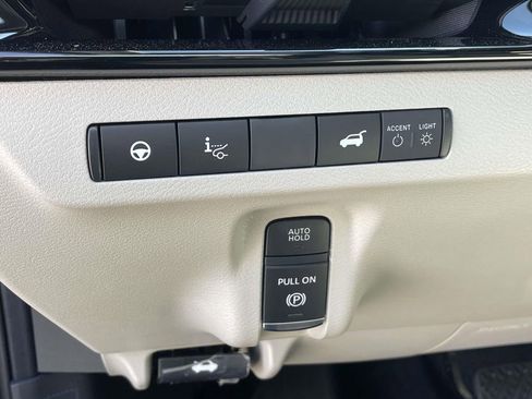 New 2026 Nissan Murano Platinum image 18