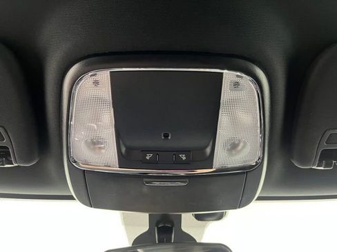 Used 2020 Jeep Grand Cherokee Laredo AWD/4WD image 30