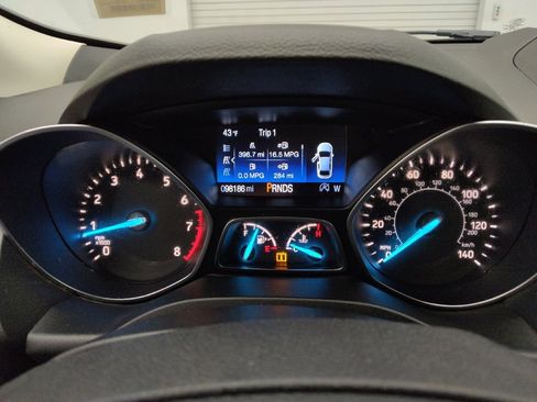 Used 2018 Ford Escape SE image 23