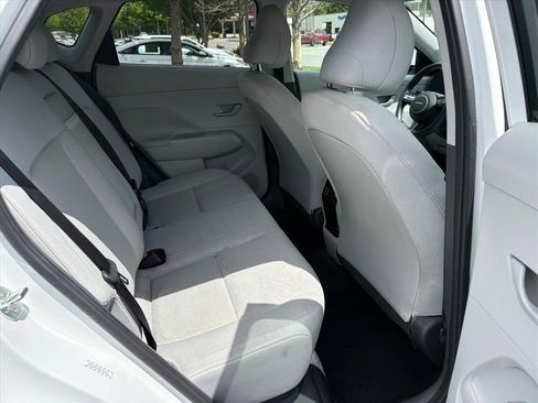 Certified 2024 Hyundai Kona SEL AWD/4WD image 17