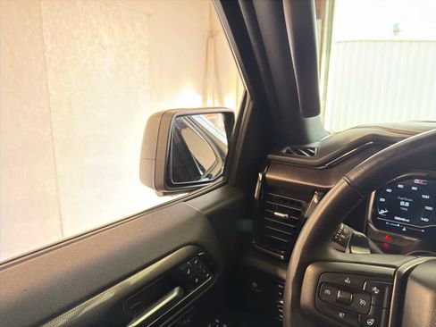 Used 2024 GMC Sierra 1500 AT4 w/ Technology Package image 42