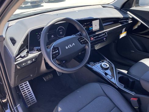 New 2026 Kia Niro Wave FWD image 12