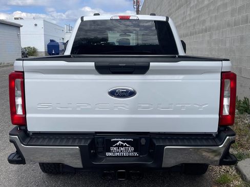 Used 2024 Ford F250 XLT w/ FX4 Off-Road Package AWD/4WD image 7